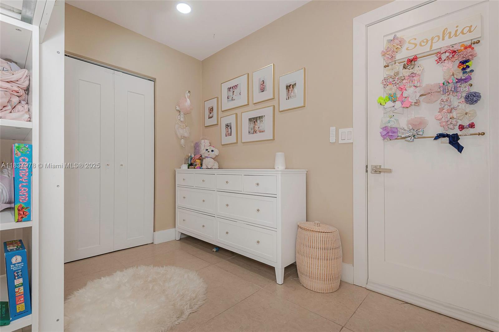 CORAL PARK ESTATES SEC 5 - Residential