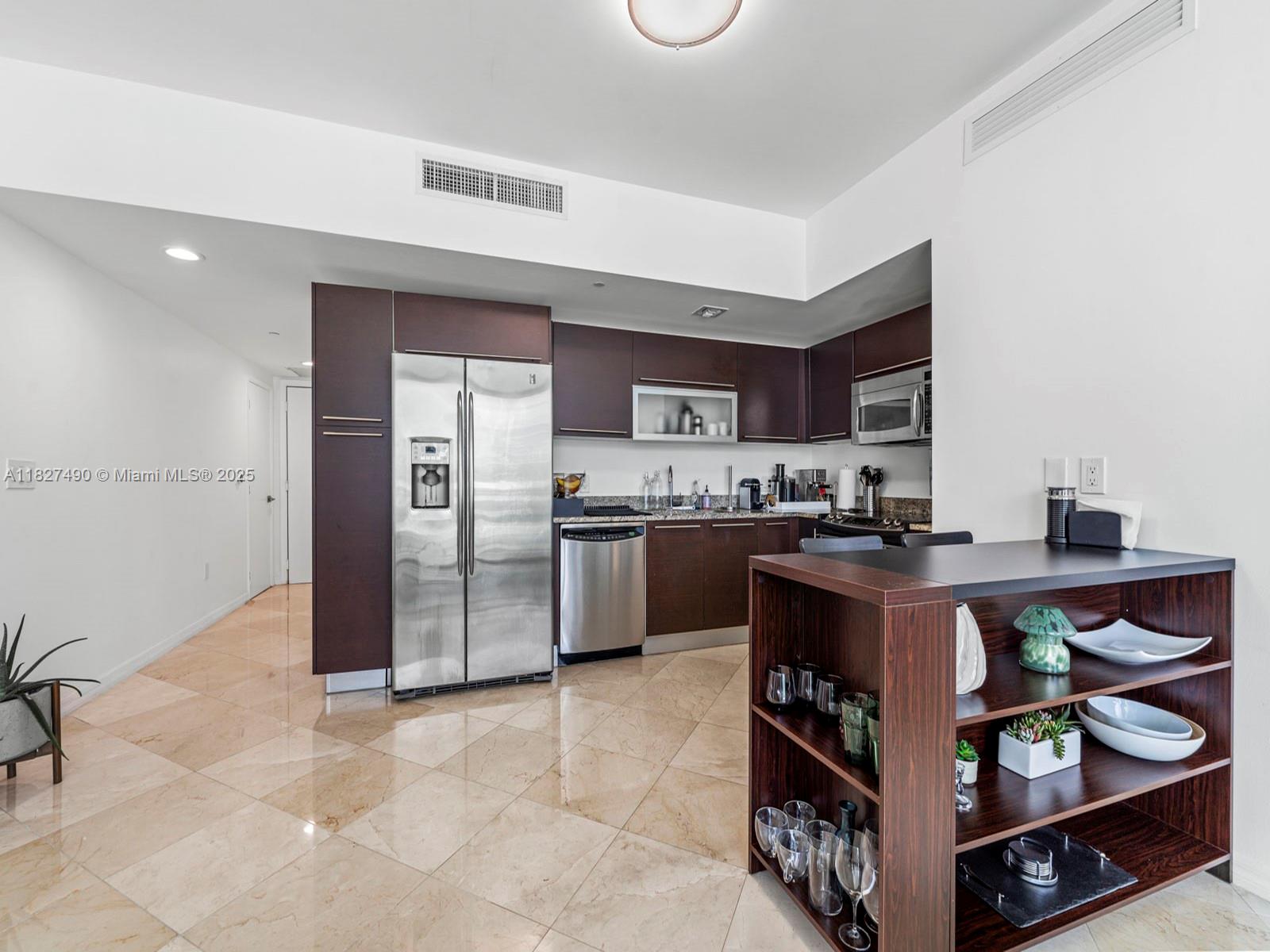950 Brickell Bay Dr 1807