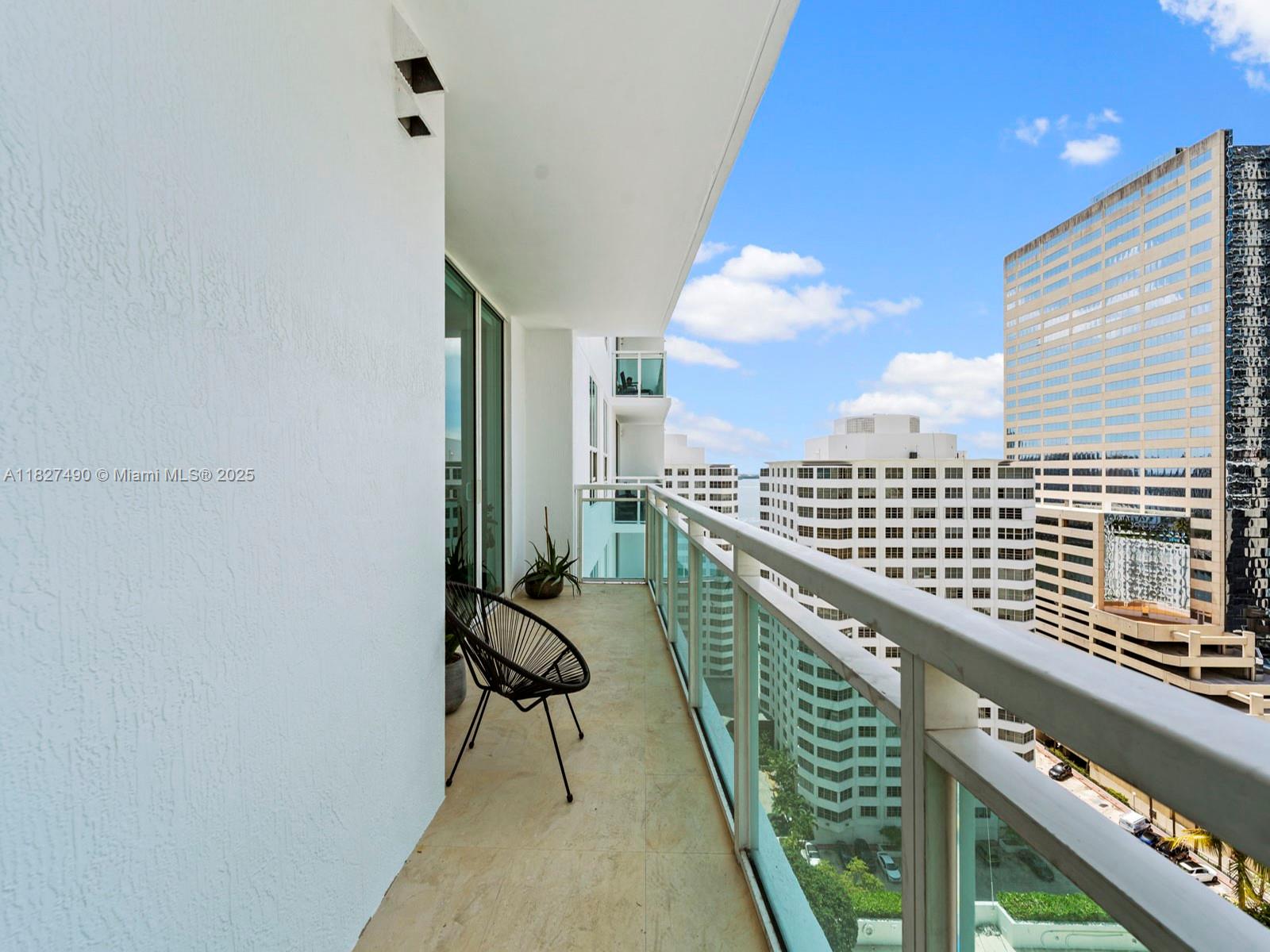 950 Brickell Bay Dr 1807