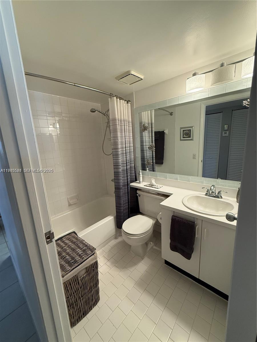 WATERSIDE VILLAGE OF PALM - Residential