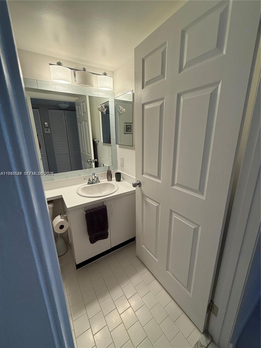 WATERSIDE VILLAGE OF PALM - Residential