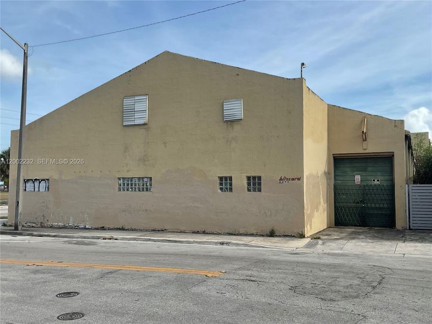 Allapatah business that has existed for 75 years in this huge corner lot with central location. Over 13,000 square feet and endless potential for any investor. Zoned for heavy to light manufacturing, food processing, retail & warehouse space. Can also be used as residential. Prime location in Dade county, blocks from Wynwood. 

 Bring your investors and call for an appointment.