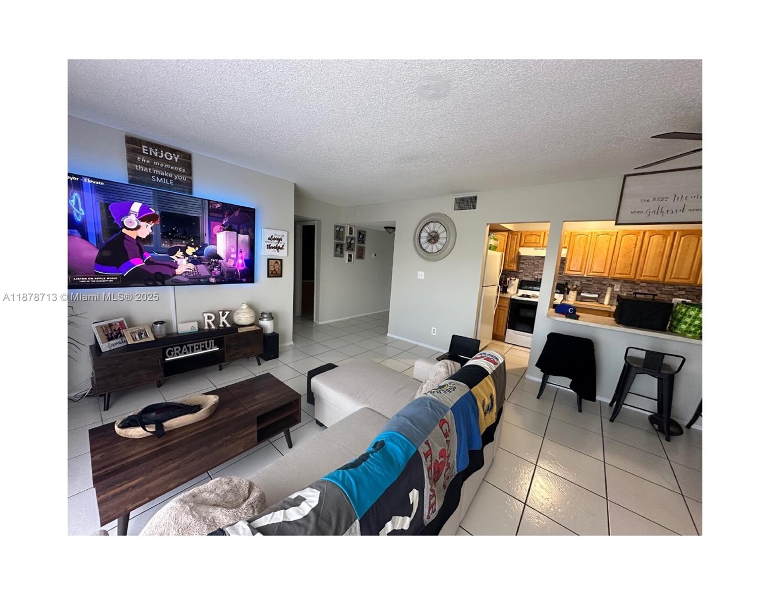 NEWPORT CONDO - Residential Lease