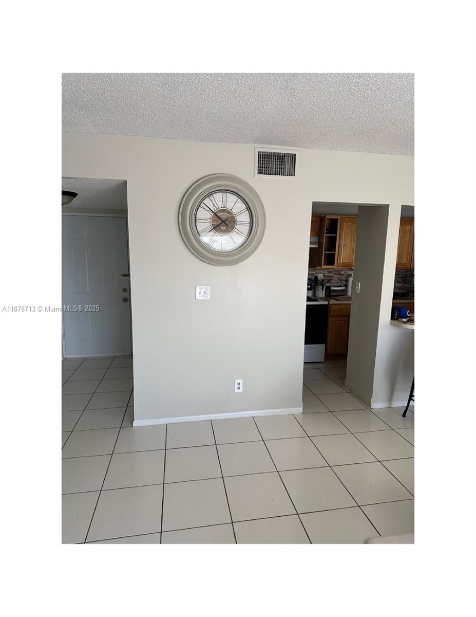 NEWPORT CONDO - Residential Lease