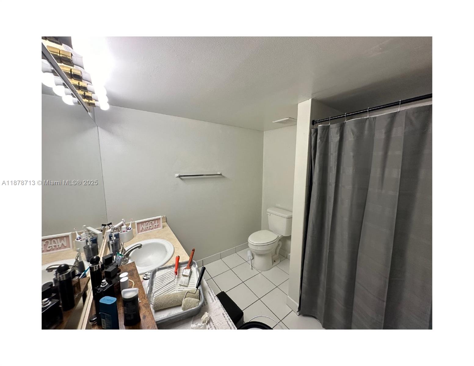 NEWPORT CONDO - Residential Lease