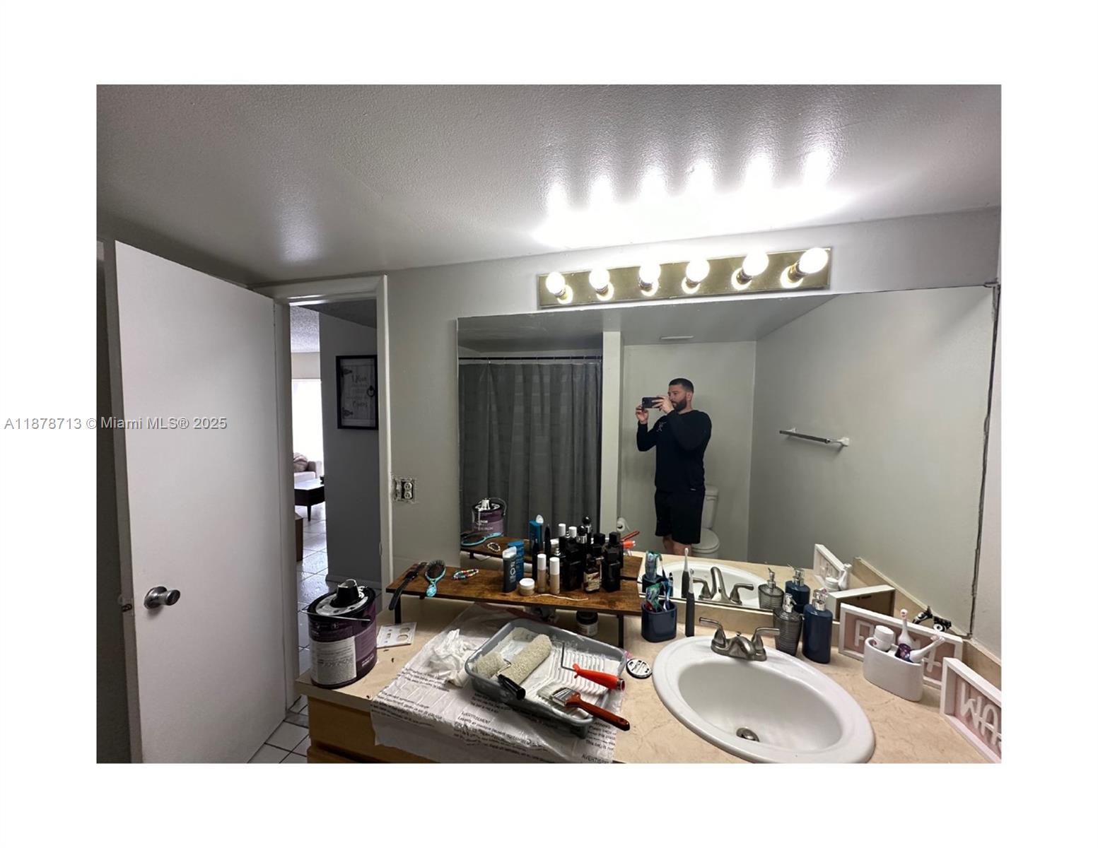 NEWPORT CONDO - Residential Lease
