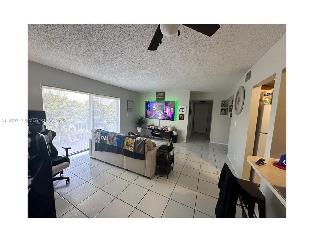 Photo of 455 S Pine Island Rd #301C, Plantation, FL 33324 (MLS # A11878713)