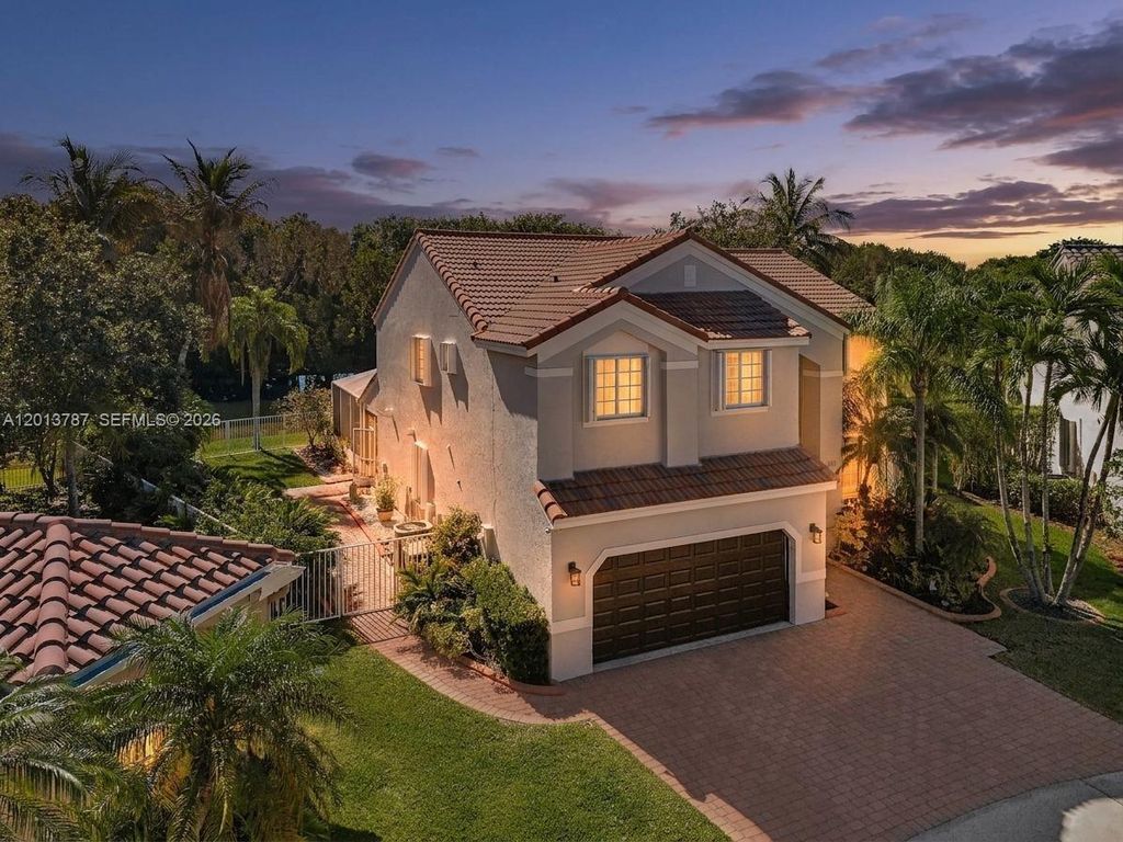 Photo of 103 Cameron Ct, Weston, FL 33326 (MLS # A12013787)