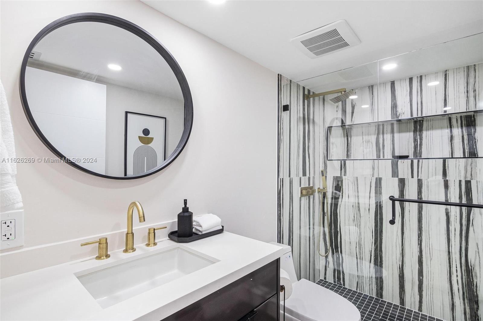 VENETIA CONDO - Residential