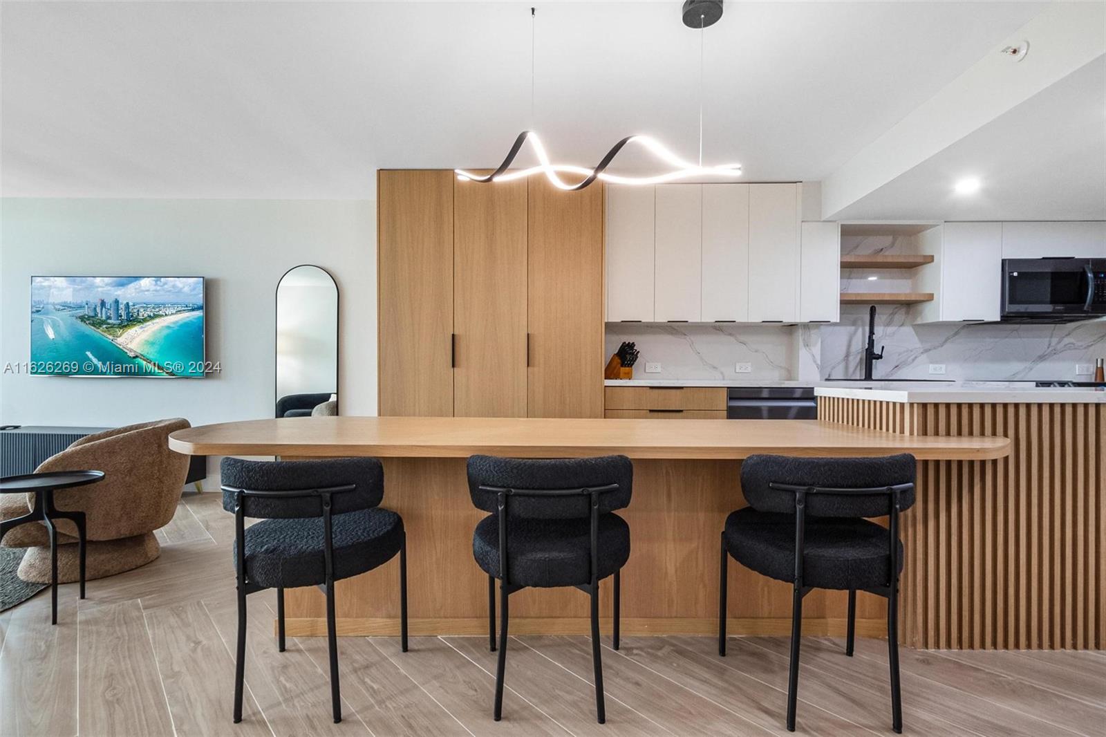 VENETIA CONDO - Residential