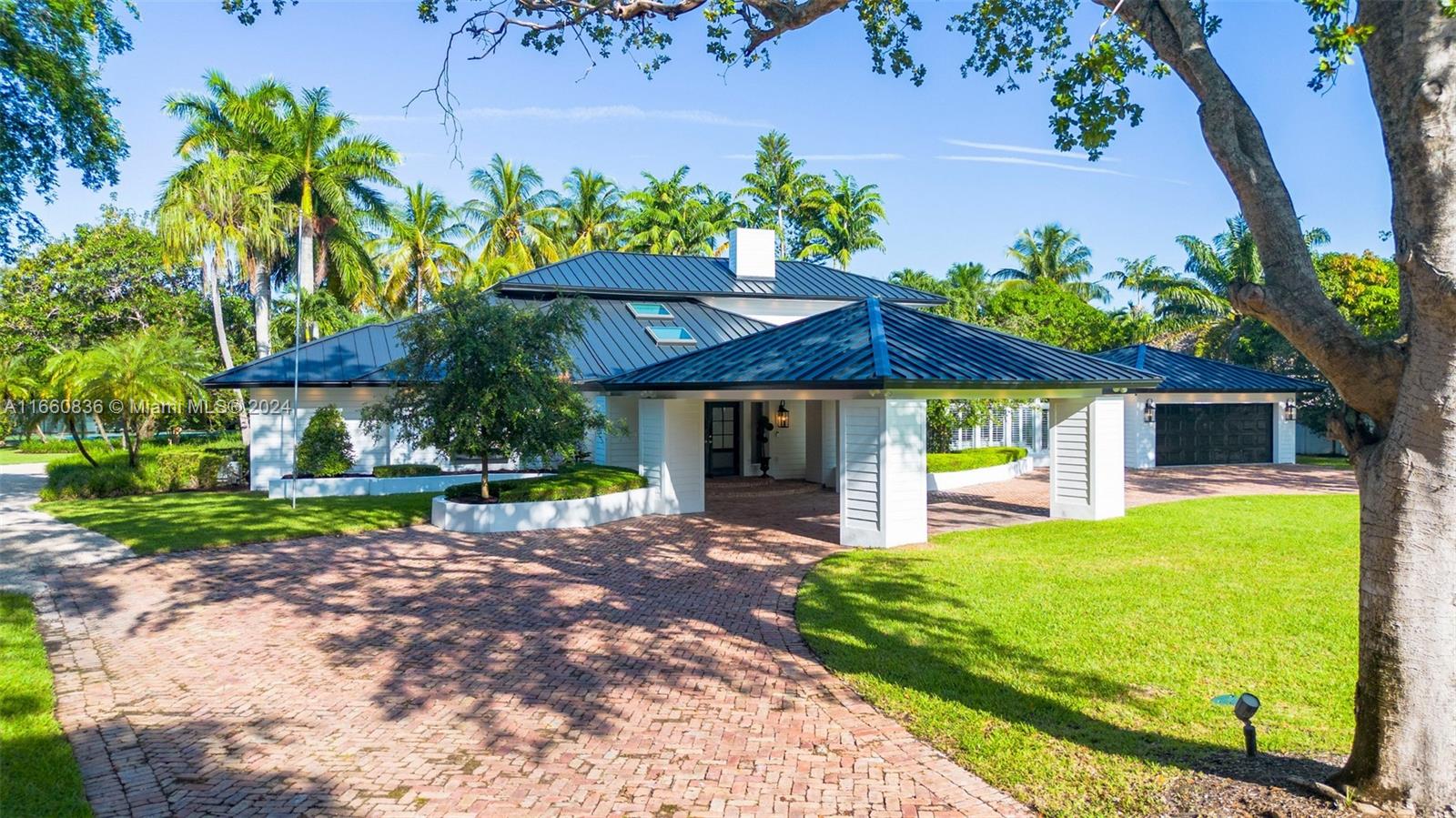 SUNNY SOUTH ACRES - Residential