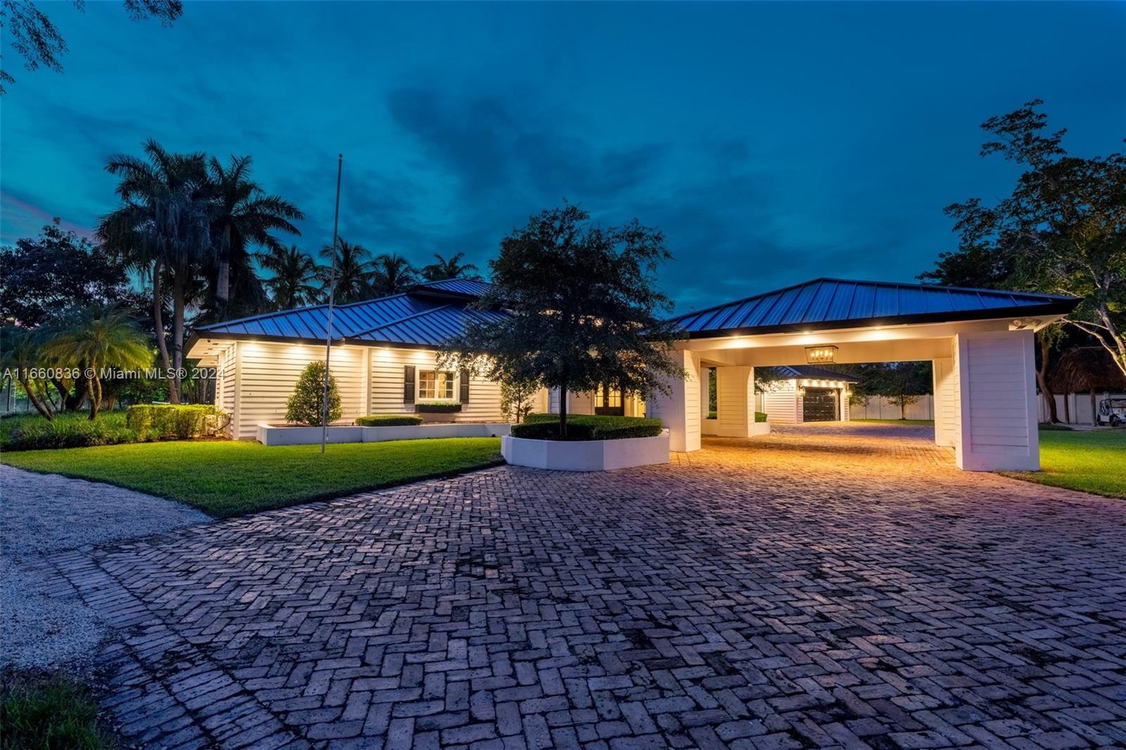 SUNNY SOUTH ACRES - Residential