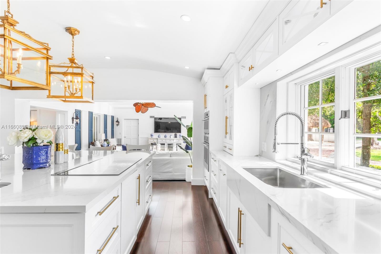 SUNNY SOUTH ACRES - Residential