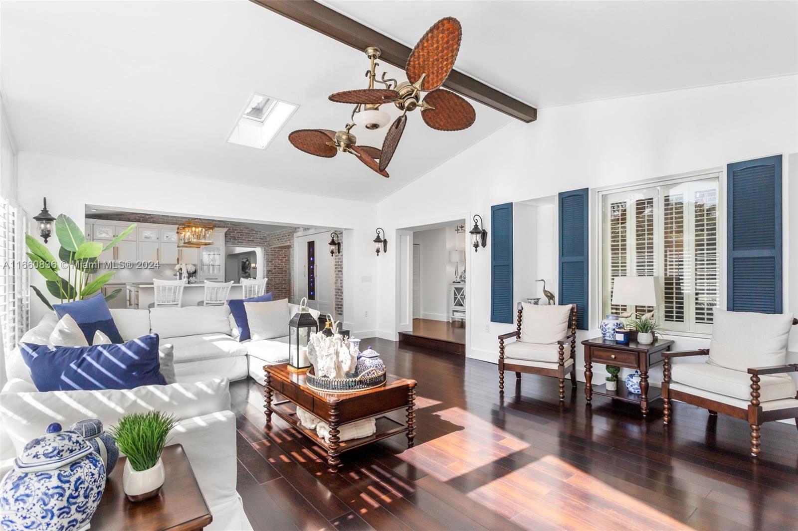 SUNNY SOUTH ACRES - Residential