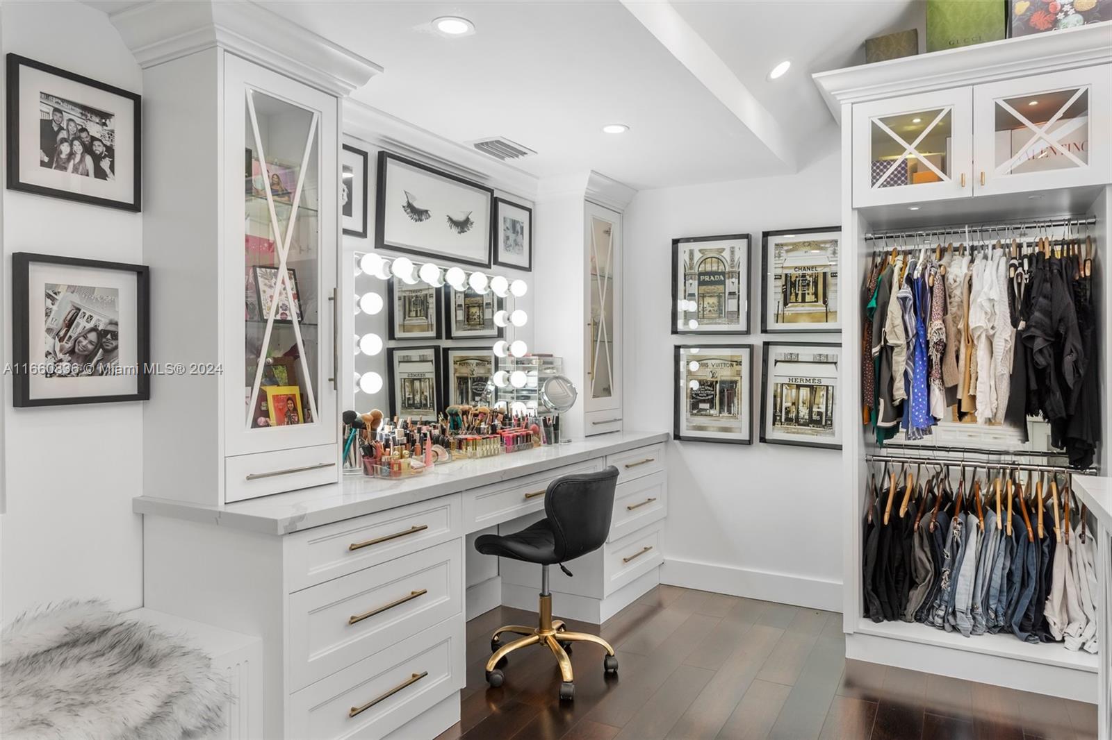 SUNNY SOUTH ACRES - Residential