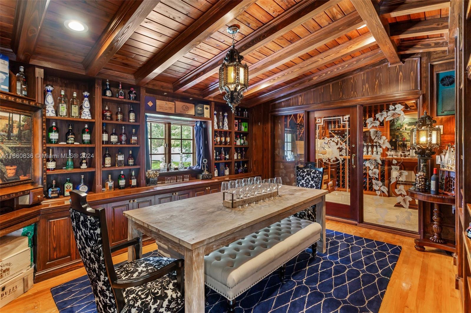 SUNNY SOUTH ACRES - Residential