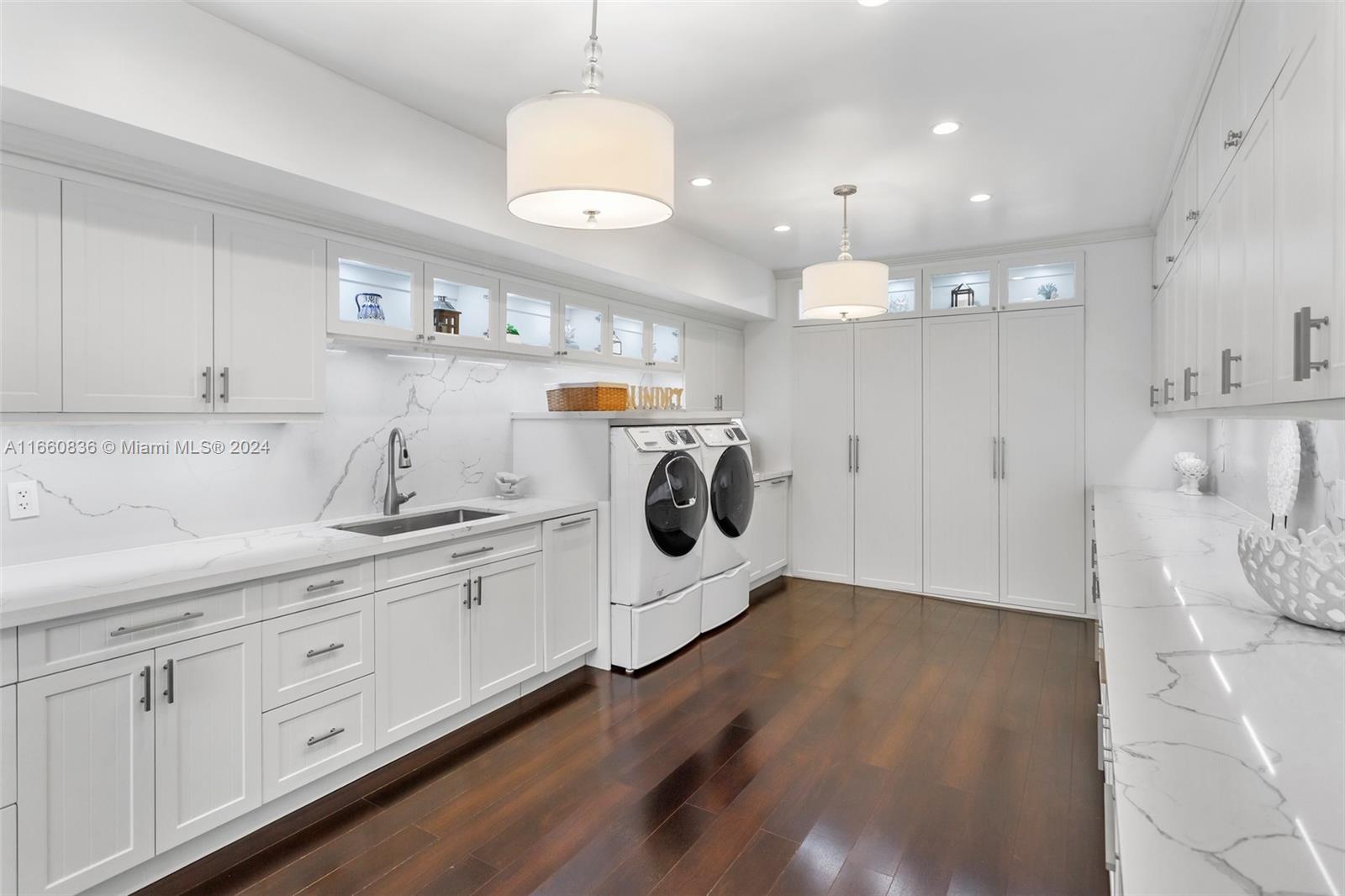 SUNNY SOUTH ACRES - Residential