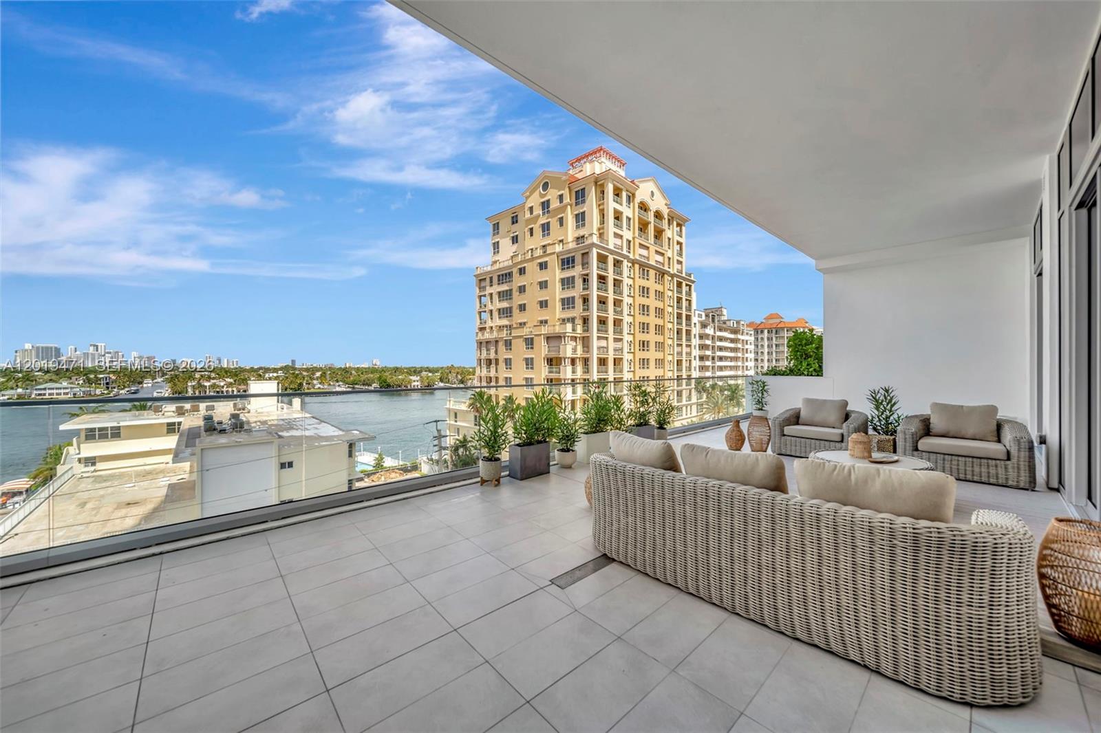 Selene OceanFront Res - Residential