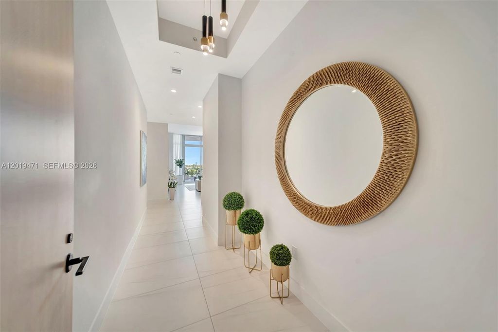 Photo of 153 N Seabreeze Blvd #403, Fort Lauderdale, FL 33304 (MLS # A12019471)