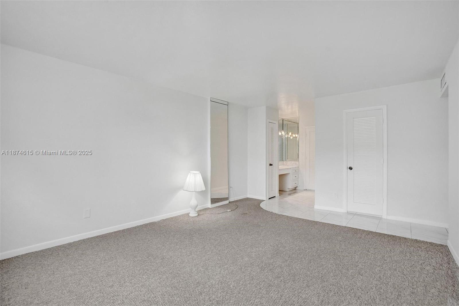 PLAZA TOWERS SOUTH CONDO - Residential