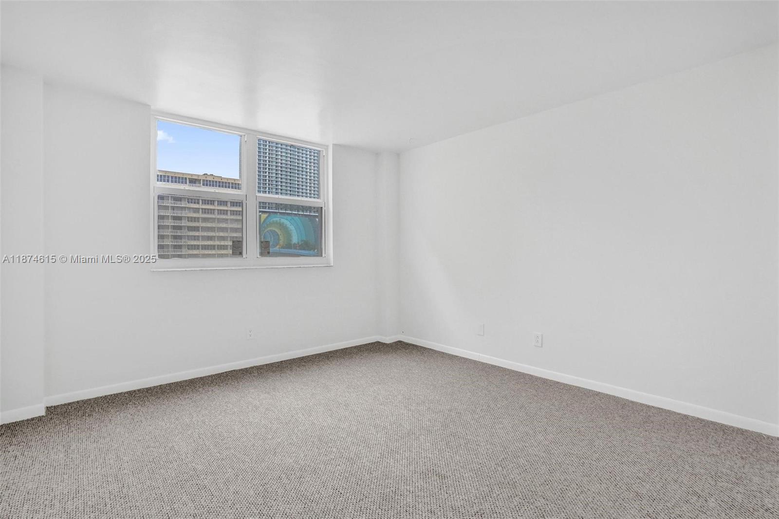 PLAZA TOWERS SOUTH CONDO - Residential