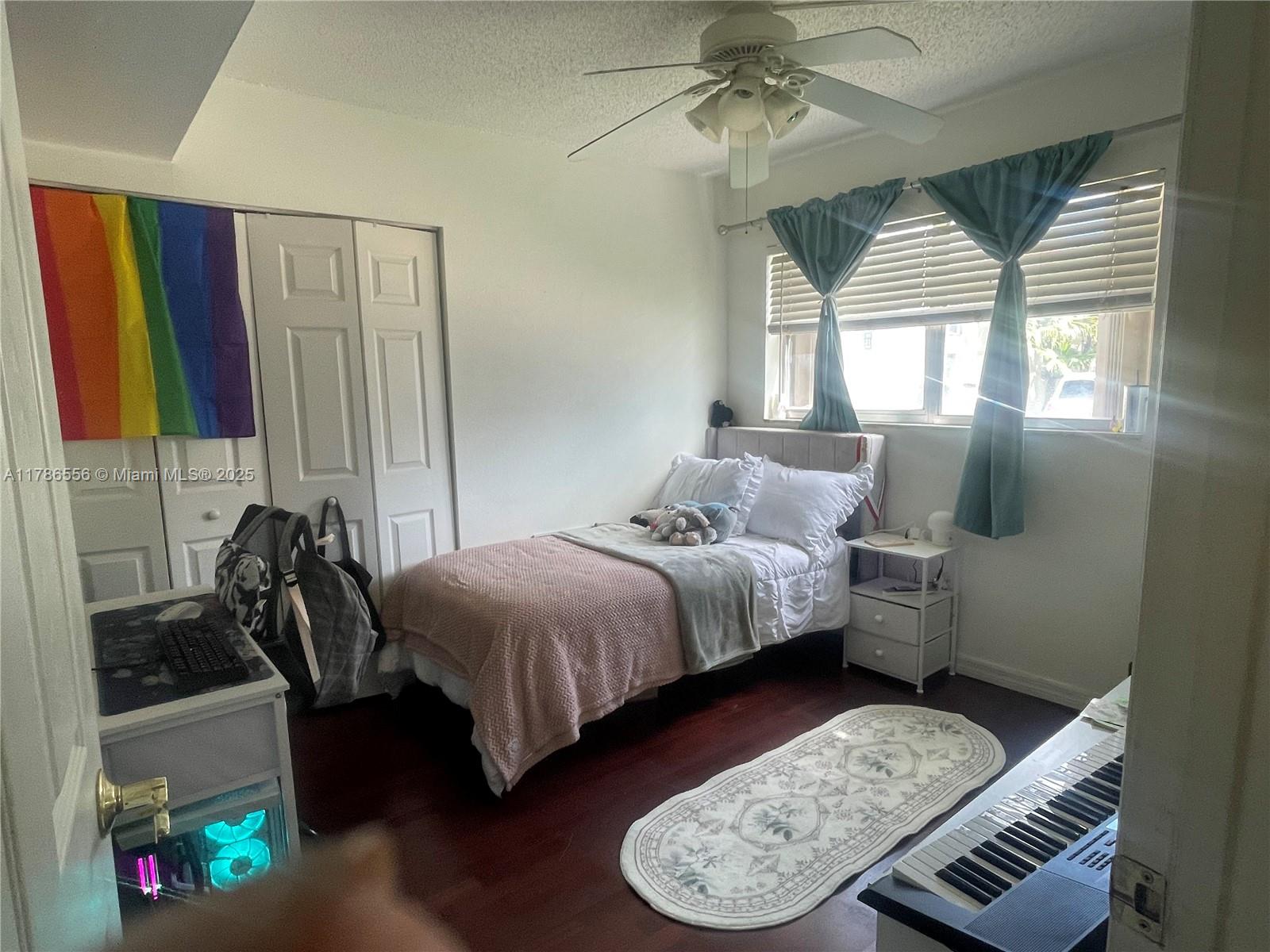 EMBARCADERO CONDO - Residential
