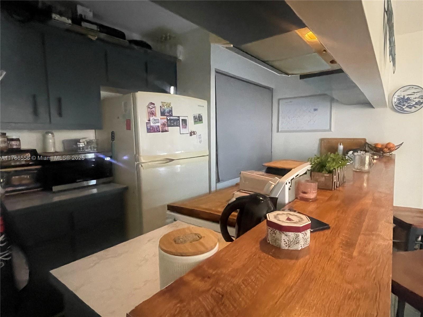 EMBARCADERO CONDO - Residential