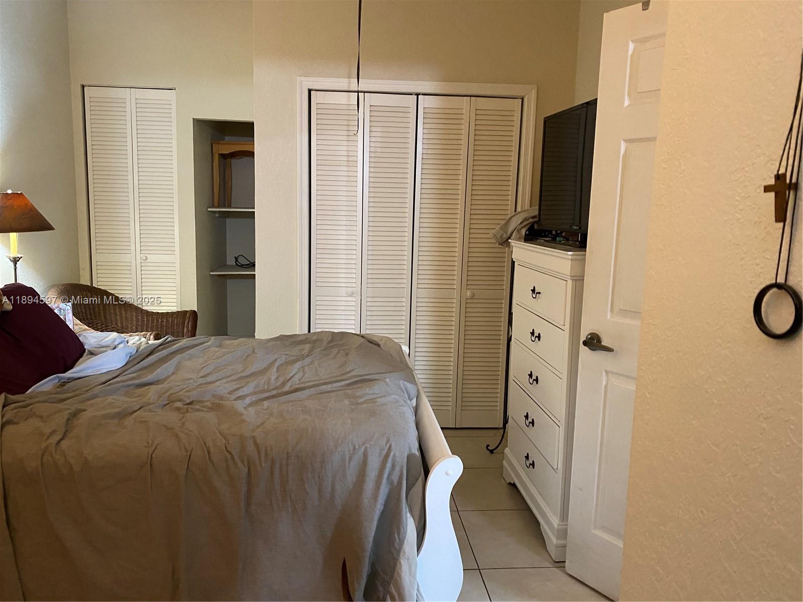 DAV-MER ESTATES - Residential Lease