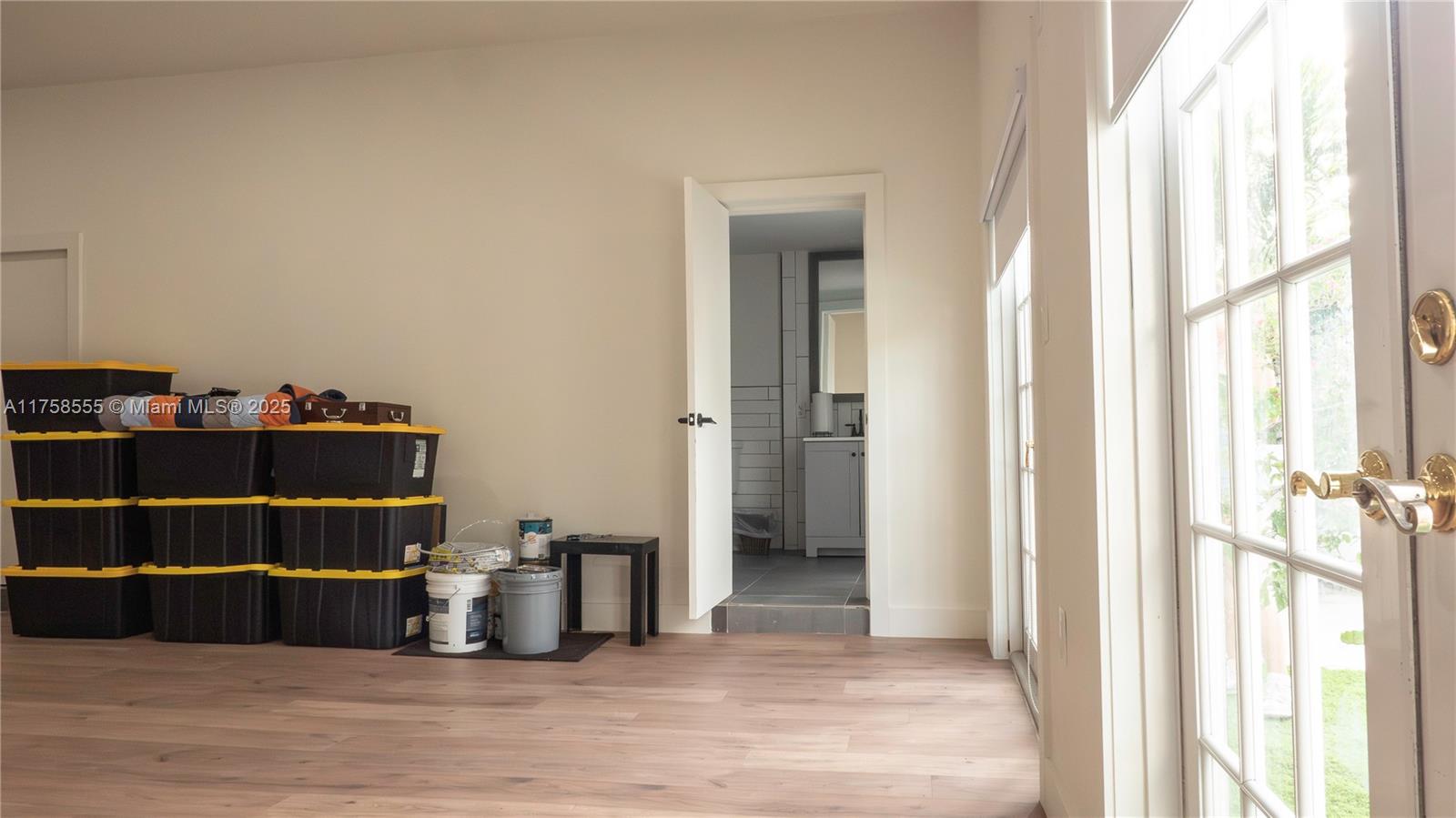 HEATHWOOD GROVES .905 AC - Residential