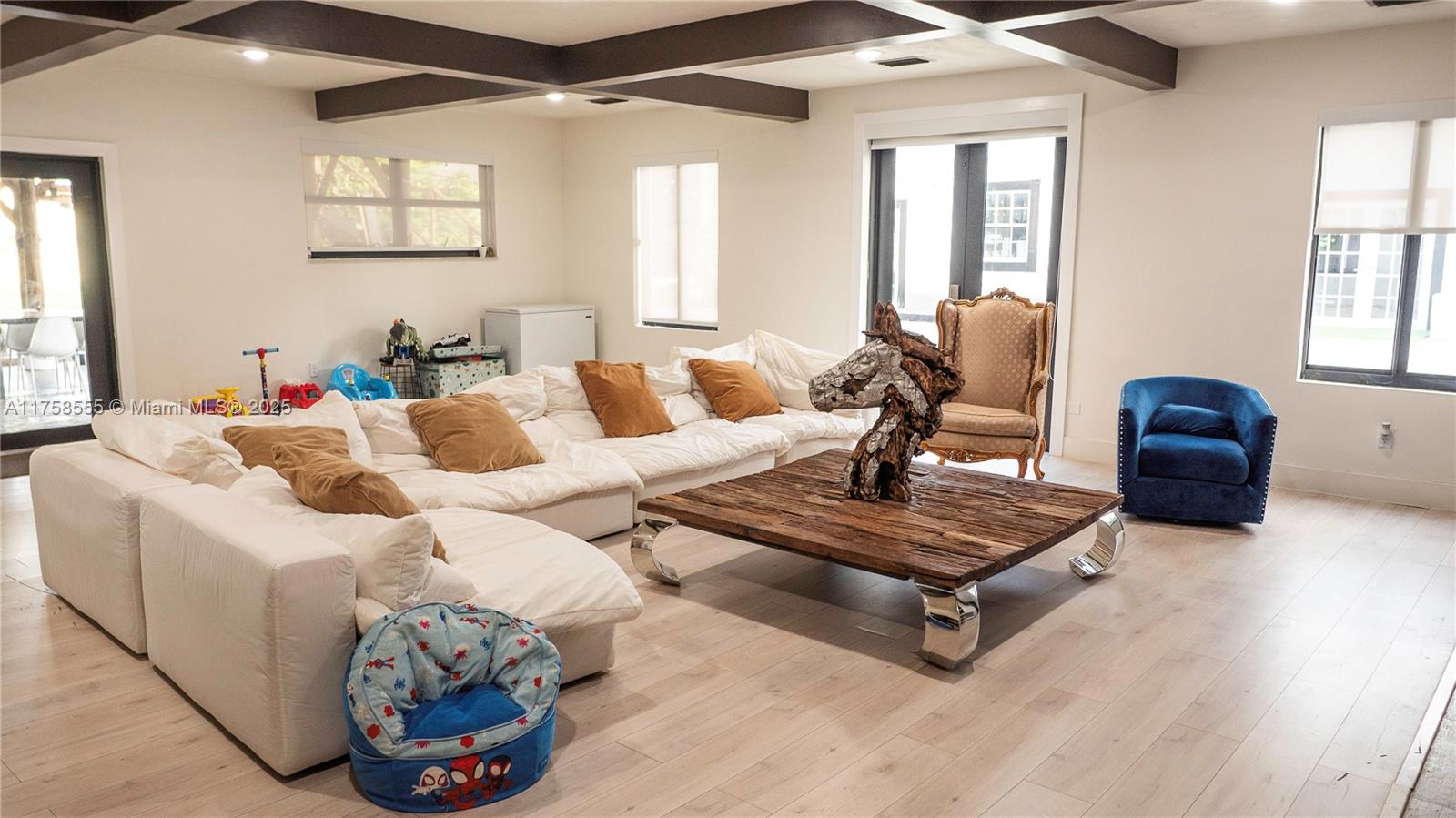 HEATHWOOD GROVES .905 AC - Residential