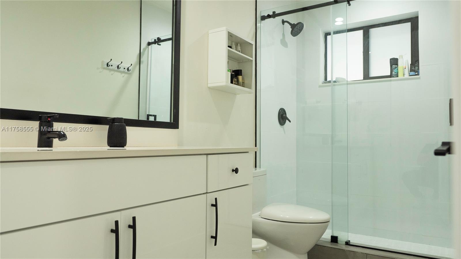 HEATHWOOD GROVES .905 AC - Residential