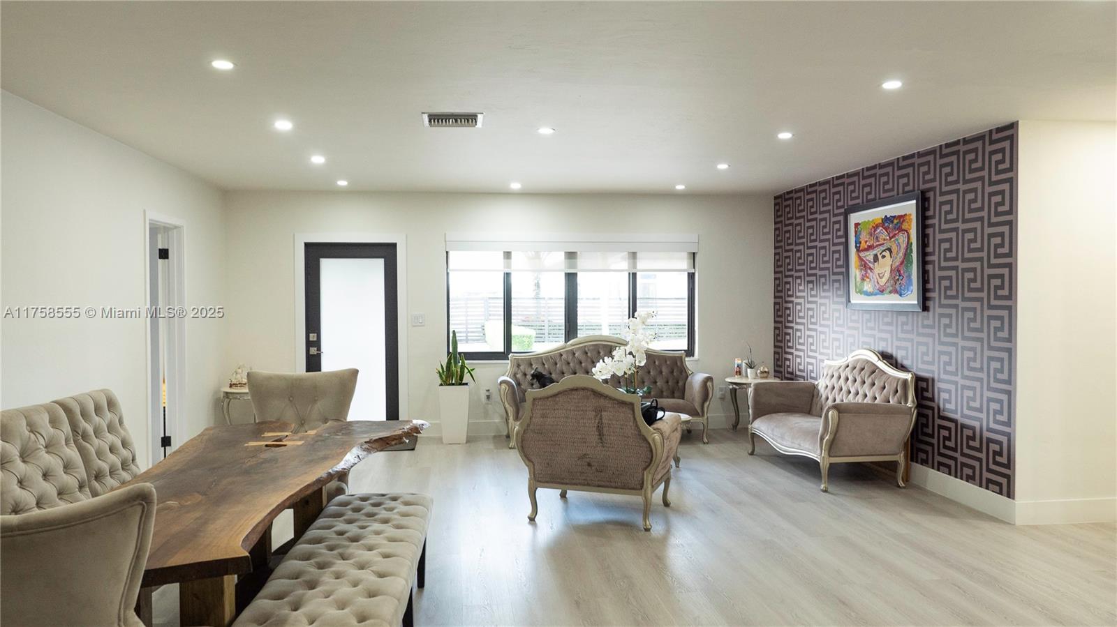 HEATHWOOD GROVES .905 AC - Residential