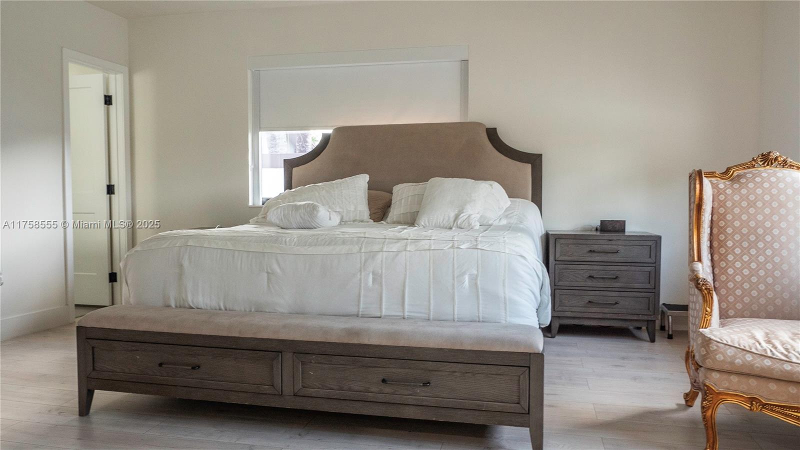HEATHWOOD GROVES .905 AC - Residential