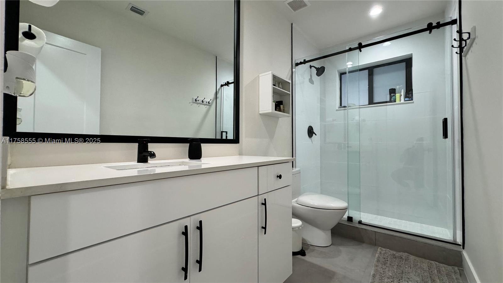 HEATHWOOD GROVES .905 AC - Residential