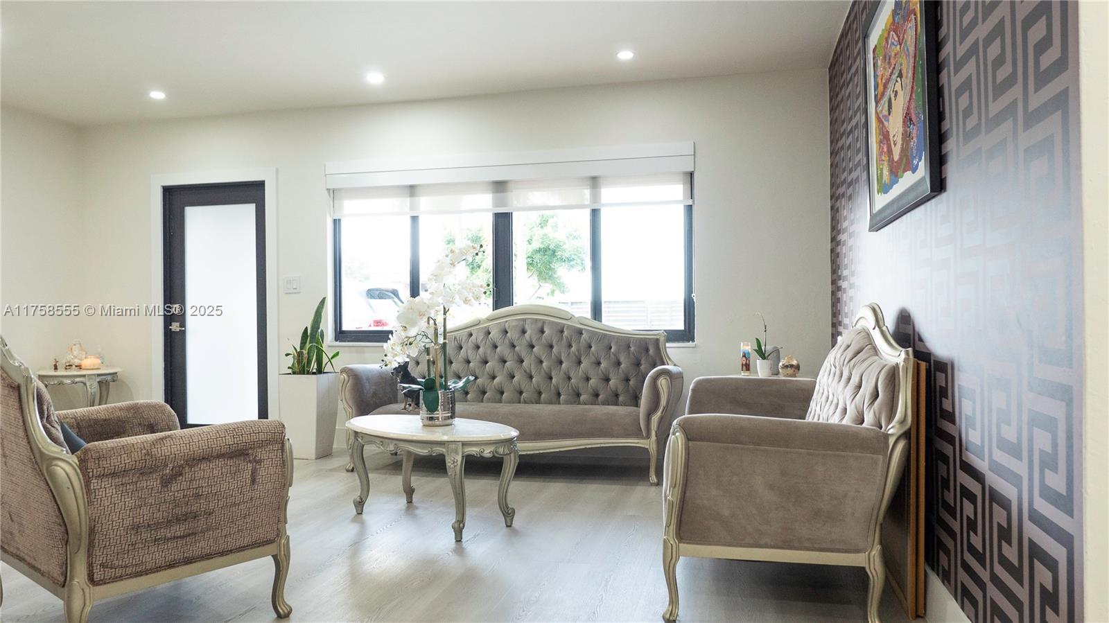 HEATHWOOD GROVES .905 AC - Residential