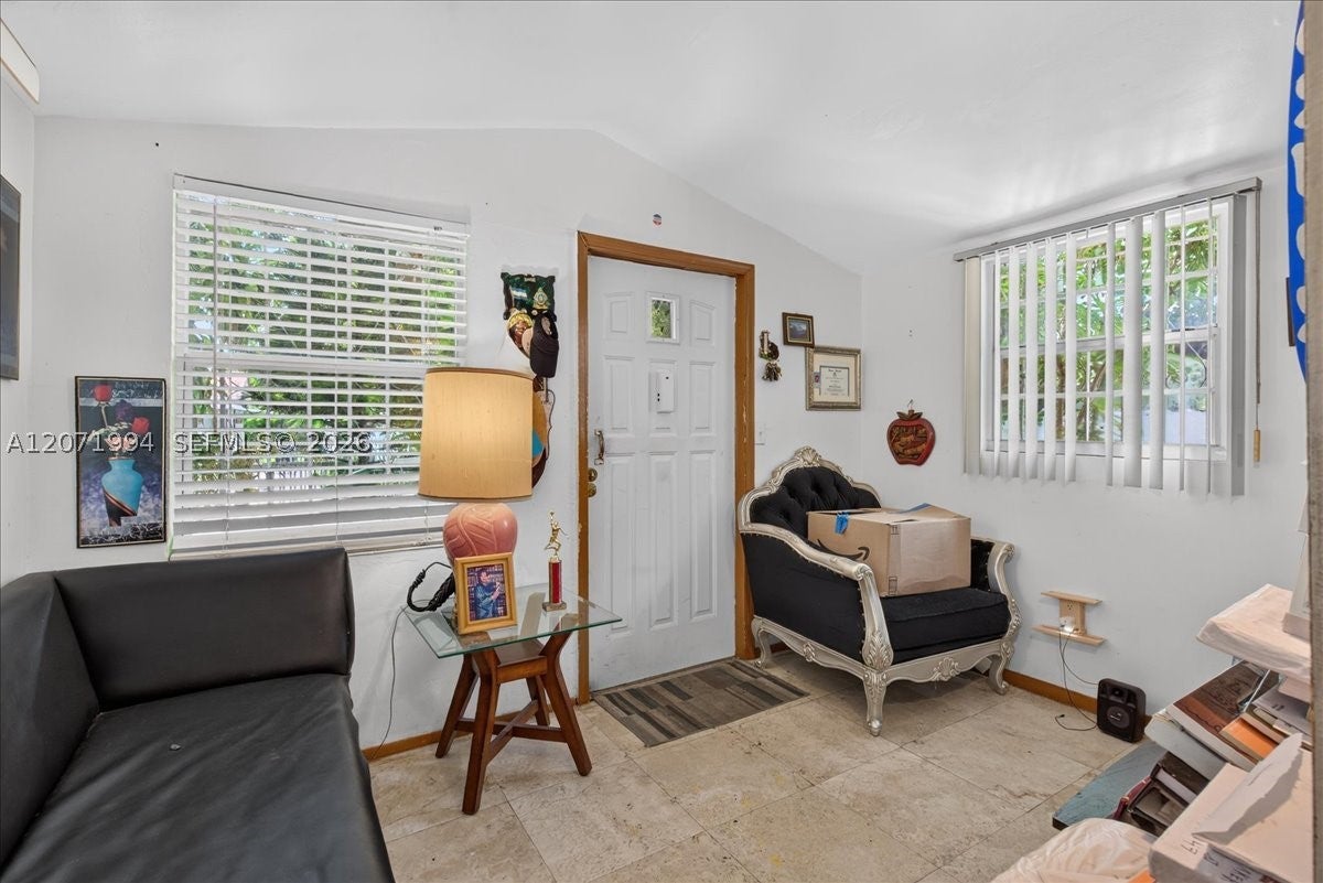 1925 NW 85th St