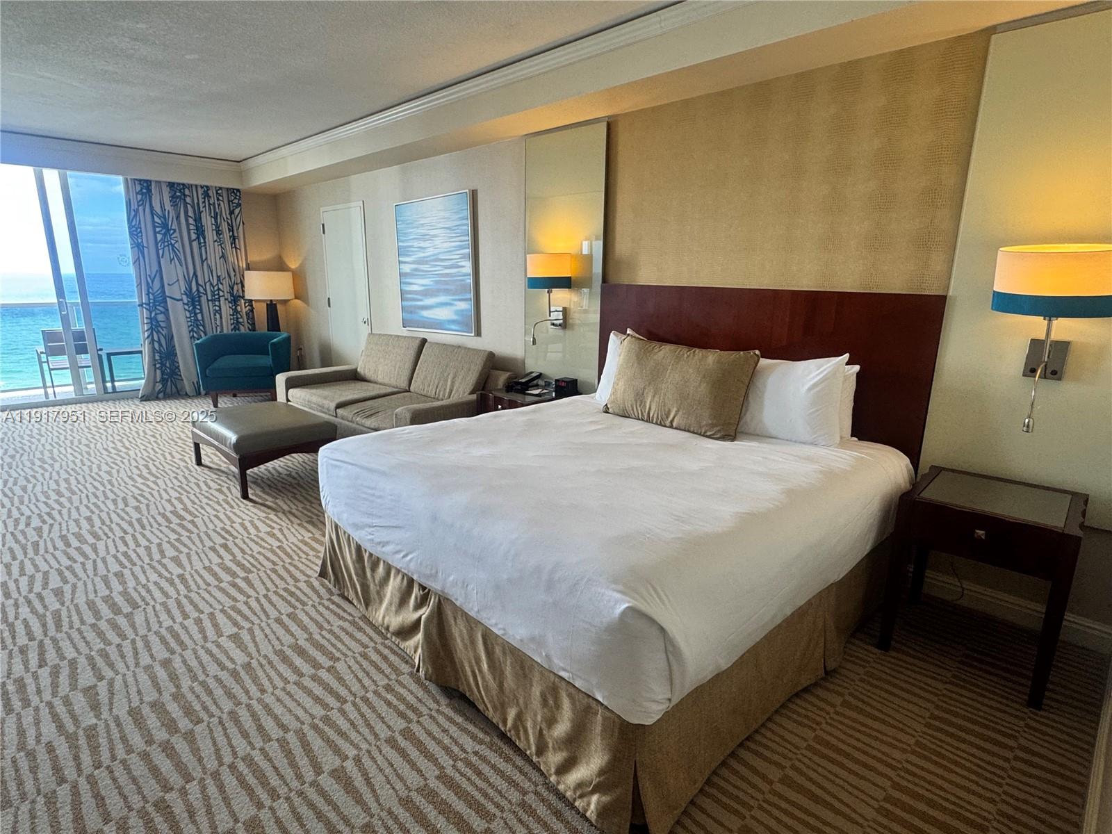 TRUMP INTERNATIONAL SONES - Residential