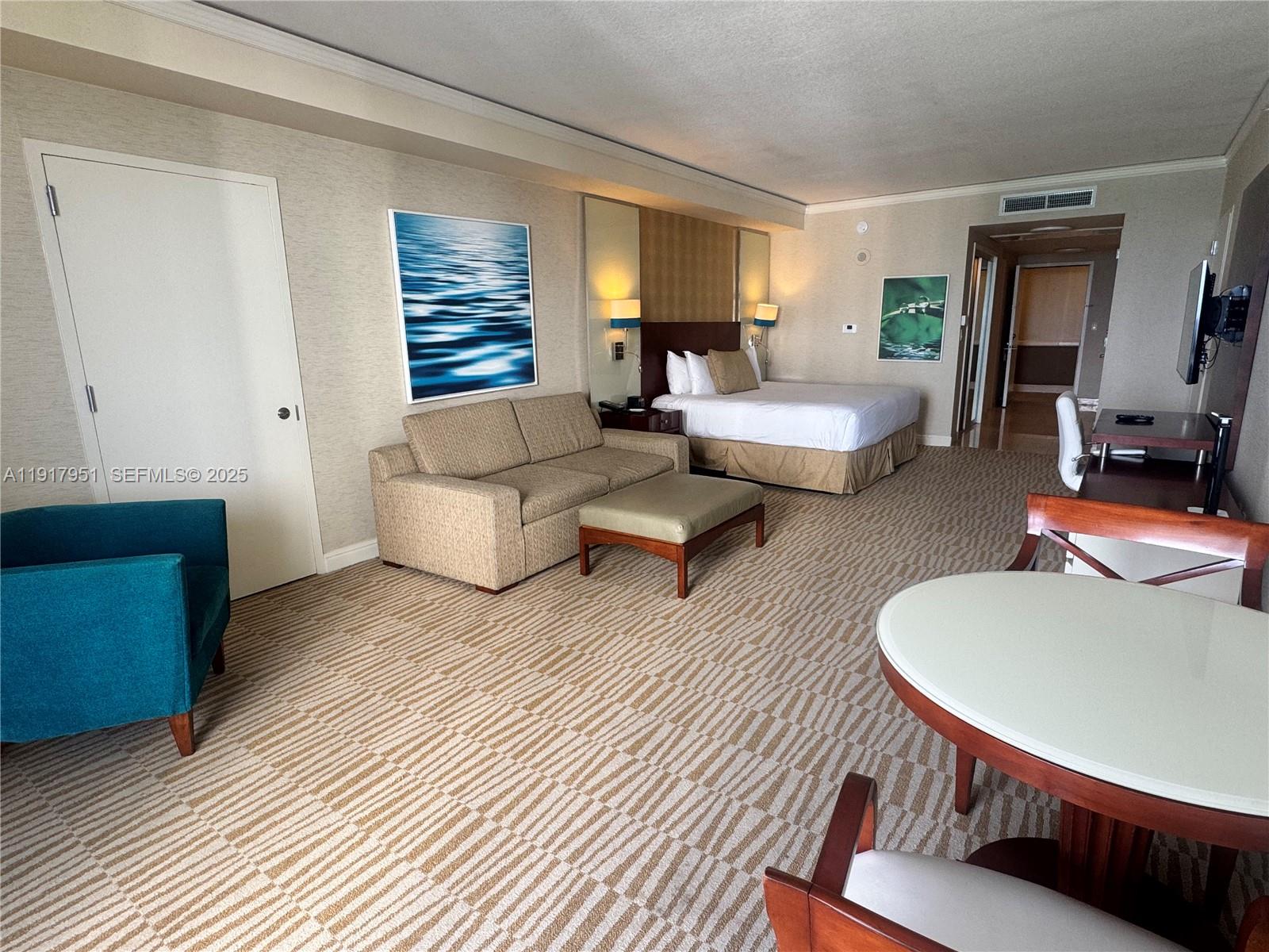 TRUMP INTERNATIONAL SONES - Residential