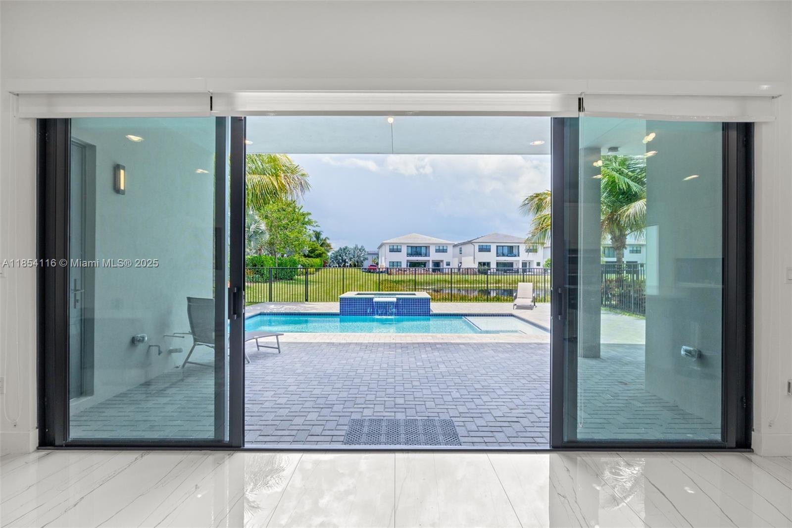 LOTUS - Residential