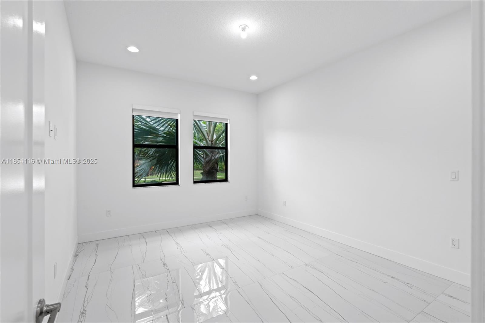 LOTUS - Residential