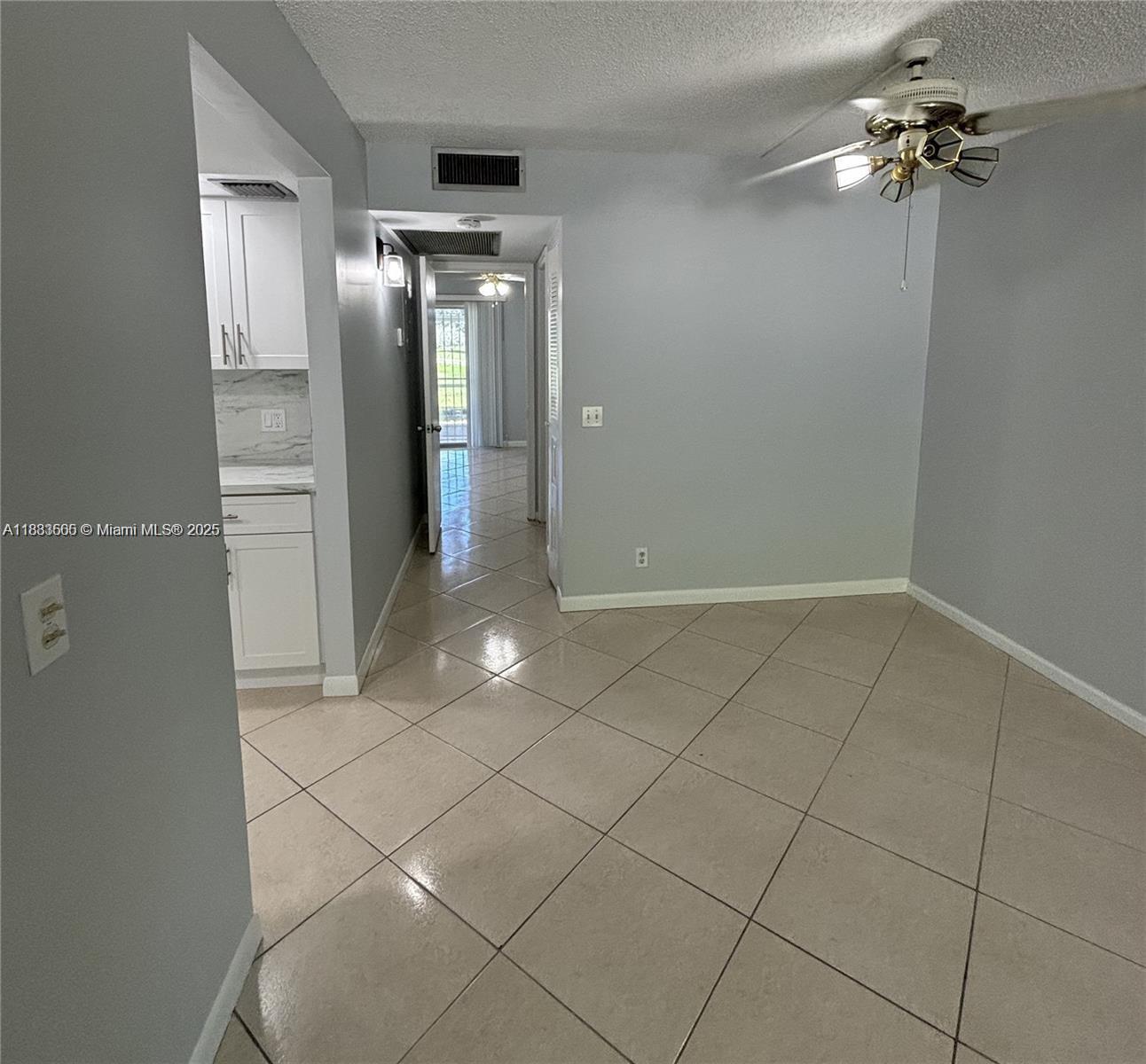 KINGSLEY AT CENTURY VILLA - Residential Lease