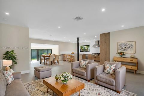 View photos, virtual tours, details... 910 W 47th Ct Miami Beach FL 33140