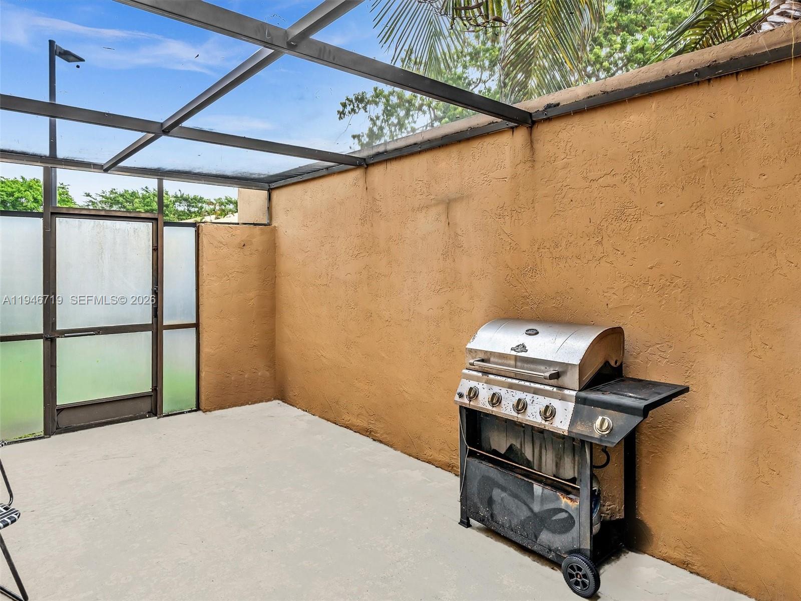 WESTVIEW CONDOMINIUM NO F - Residential