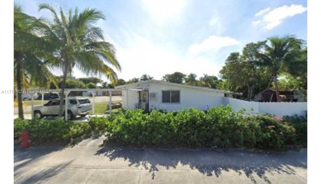 Property for Sale at 2900 Davie Blvd, Fort Lauderdale, Broward County, Florida - Bedrooms: 3 
Bathrooms: 2  - $735,000