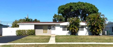 8825 SW 19th St 8825 Miami FL 33165