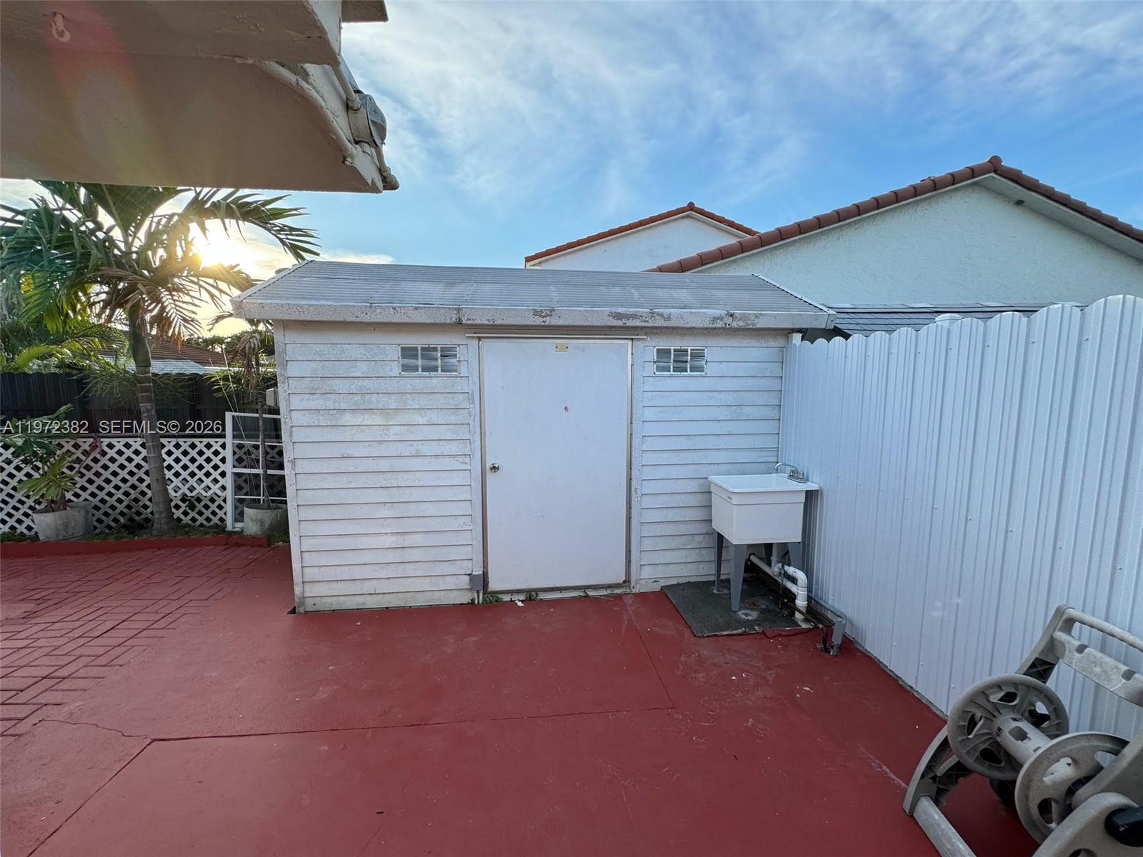 WESTGATE GDNS - Residential Lease