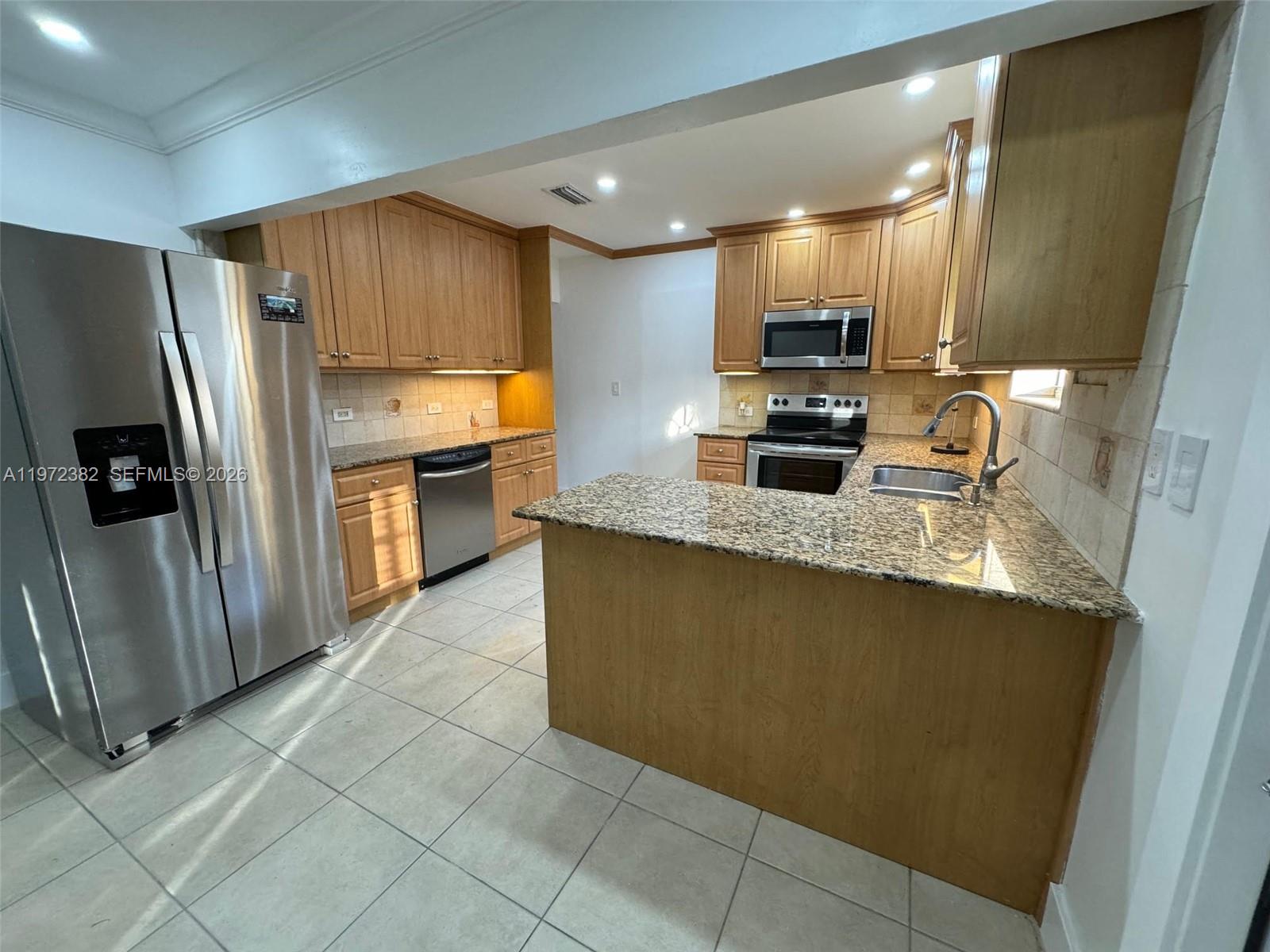 WESTGATE GDNS - Residential Lease