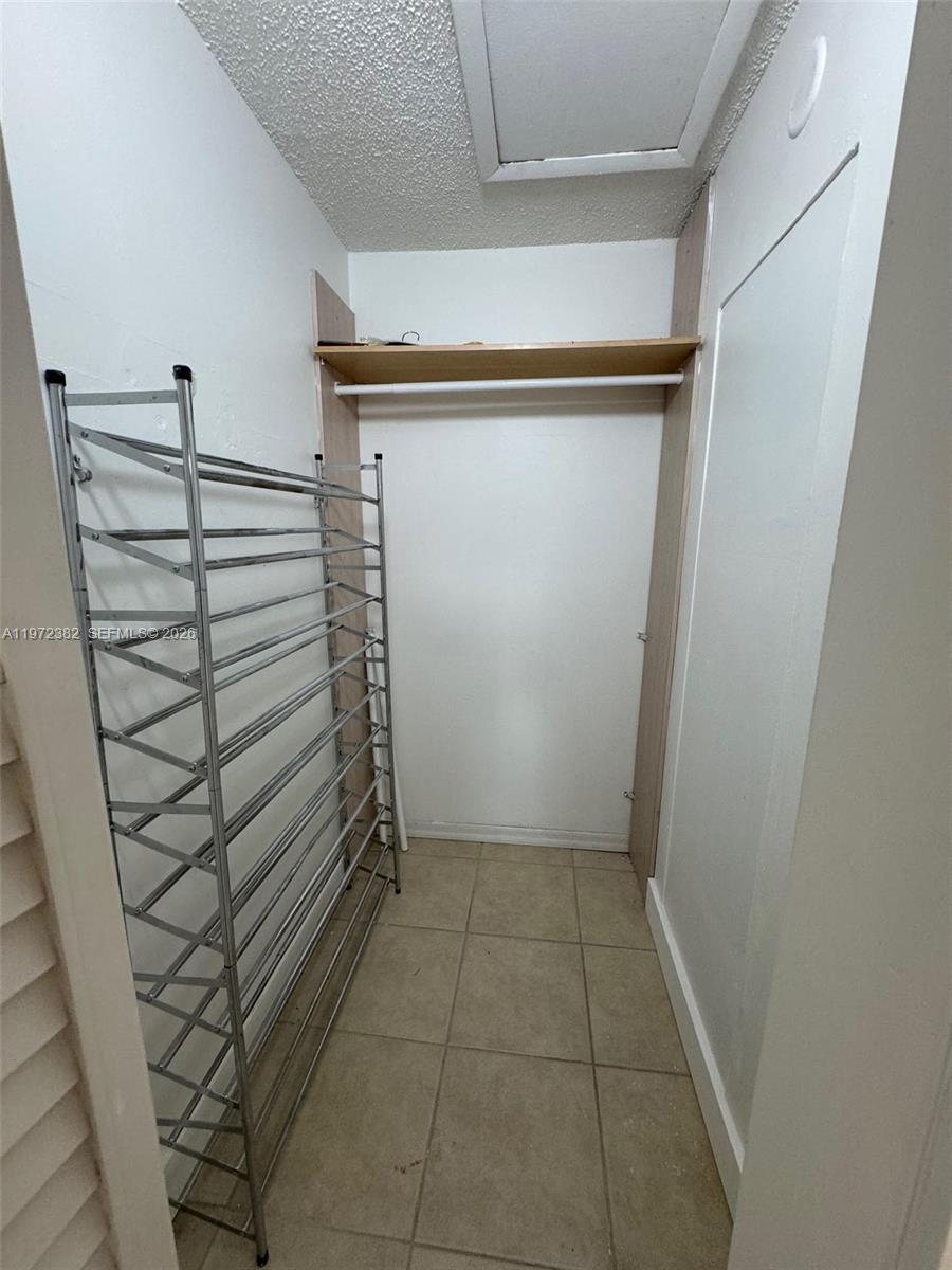 WESTGATE GDNS - Residential Lease