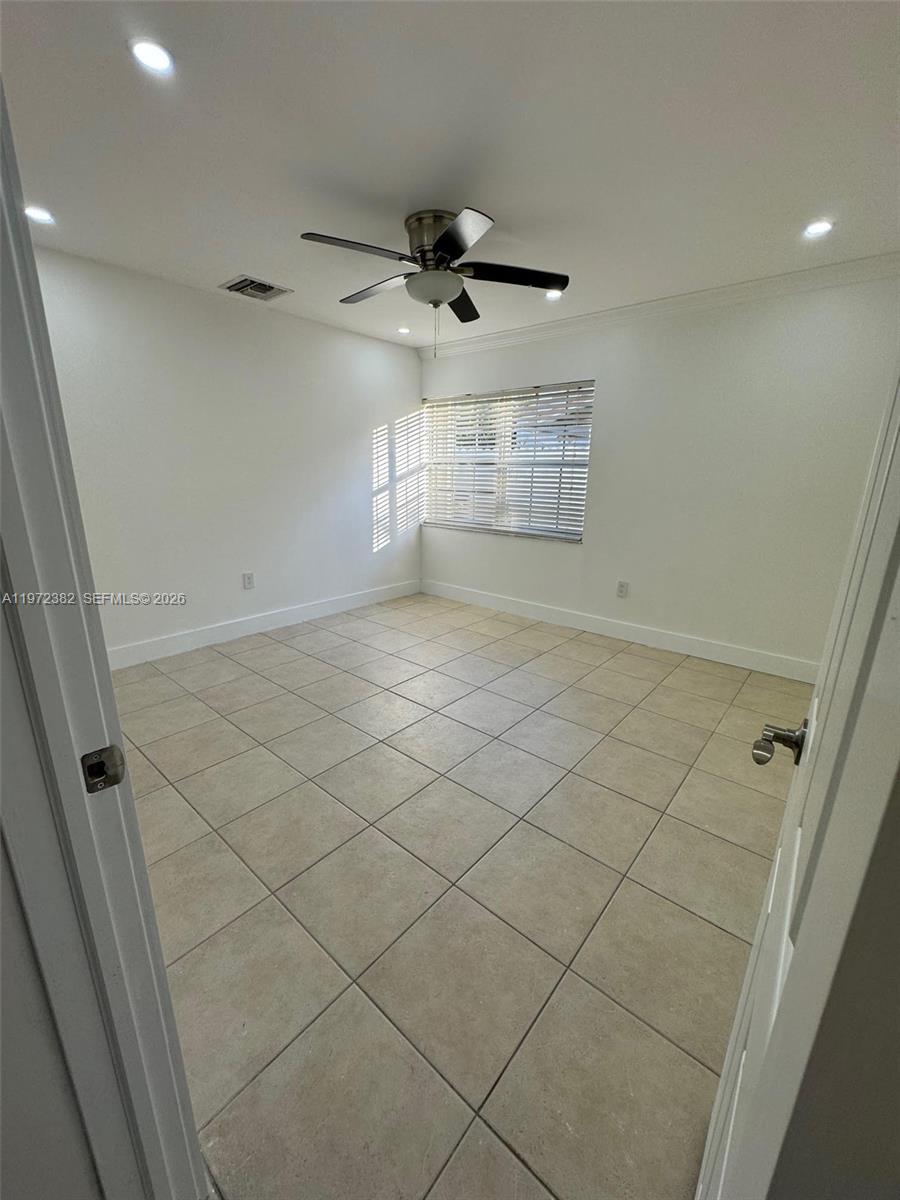 WESTGATE GDNS - Residential Lease