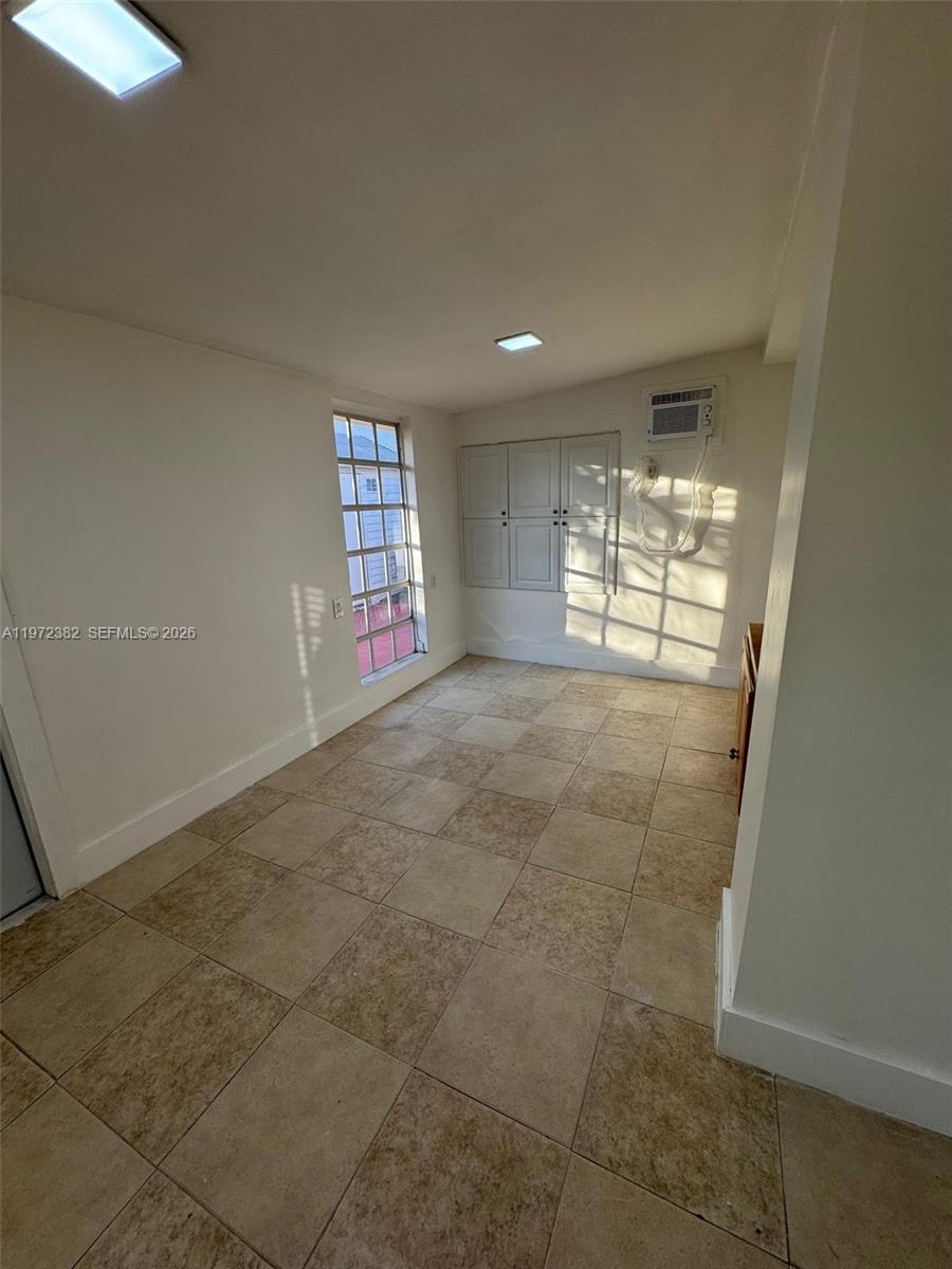 WESTGATE GDNS - Residential Lease
